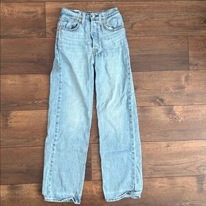 Levi’s Ribcage Straight Ankle Jean